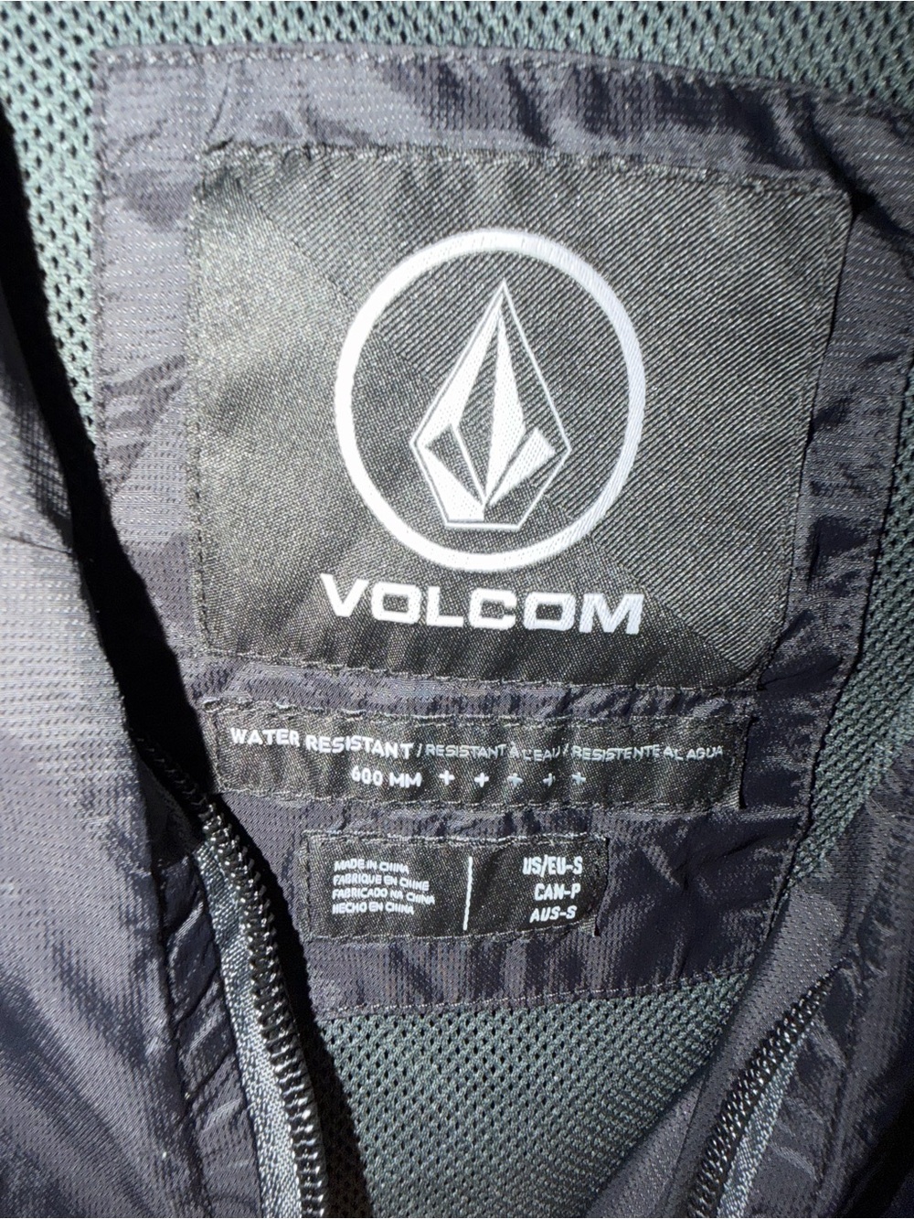 Volcom Small Water Resistant Jacket - Picture 3 of 4